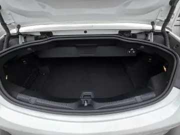 MERCEDES-BENZ E 220 d AMG Designo Mem Sitze LED Air-Balance