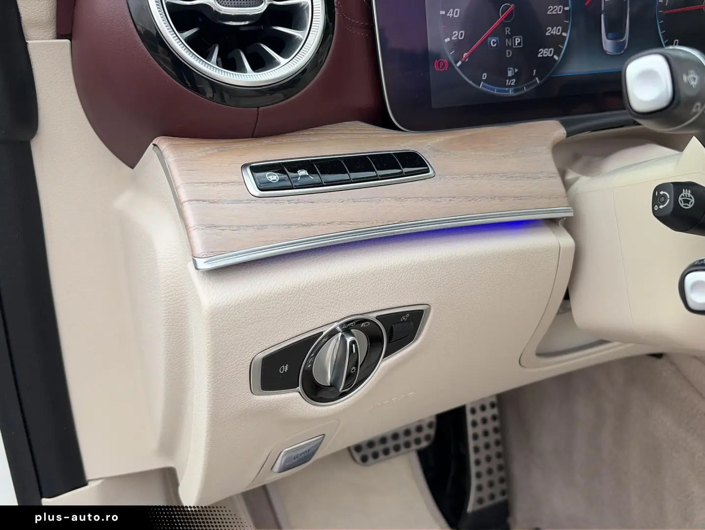 MERCEDES-BENZ E 220 d AMG Designo Mem Sitze LED Air-Balance