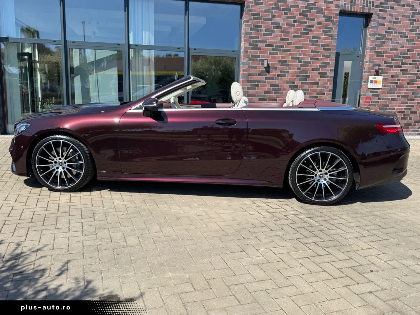 MERCEDES-BENZ E 300 Cabrio  HUD AMG 1ste Hand