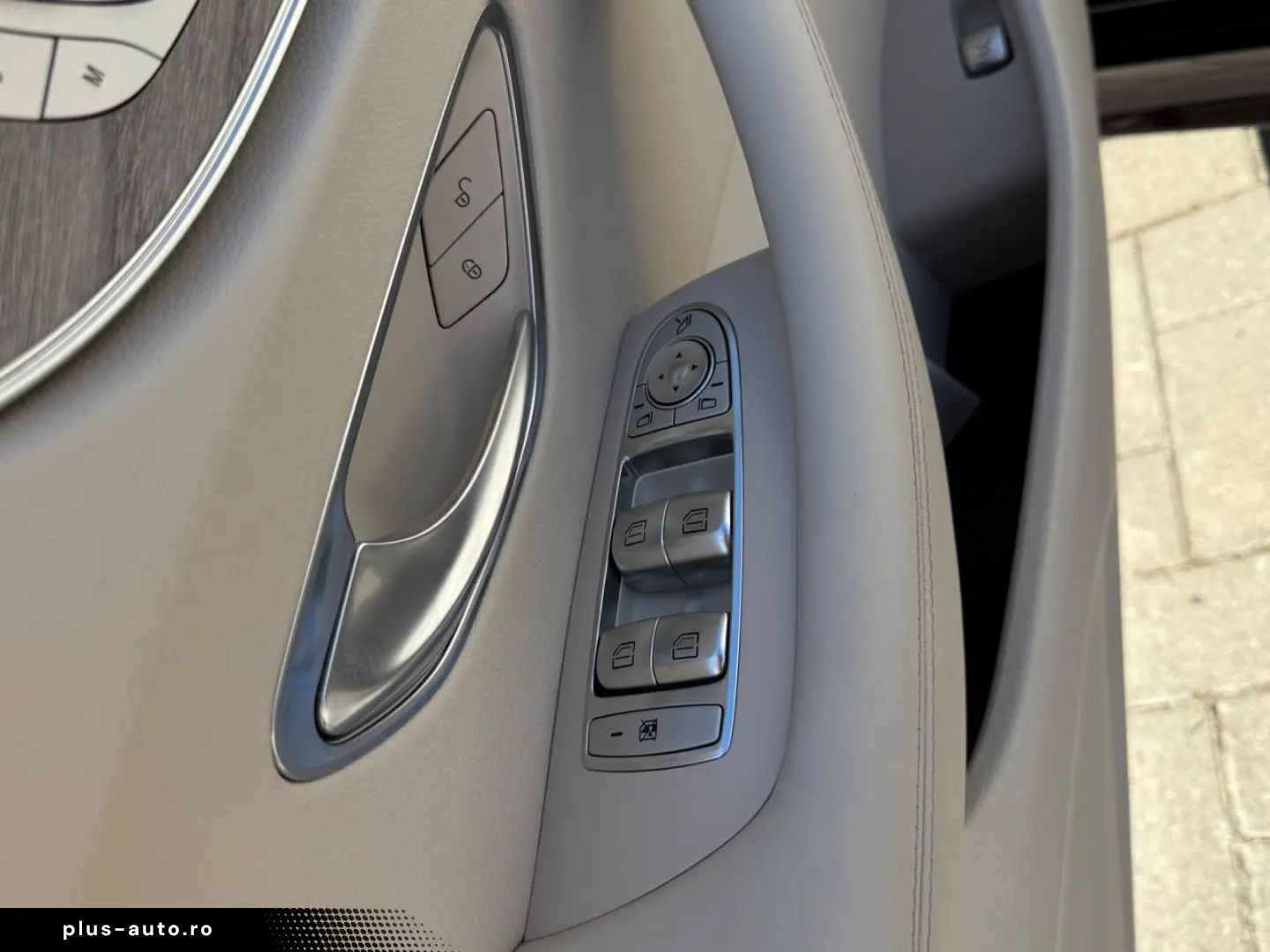 MERCEDES-BENZ E 300 Cabrio  HUD AMG 1ste Hand