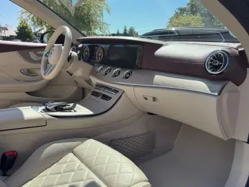 MERCEDES-BENZ E 300 Cabrio  HUD AMG 1ste Hand