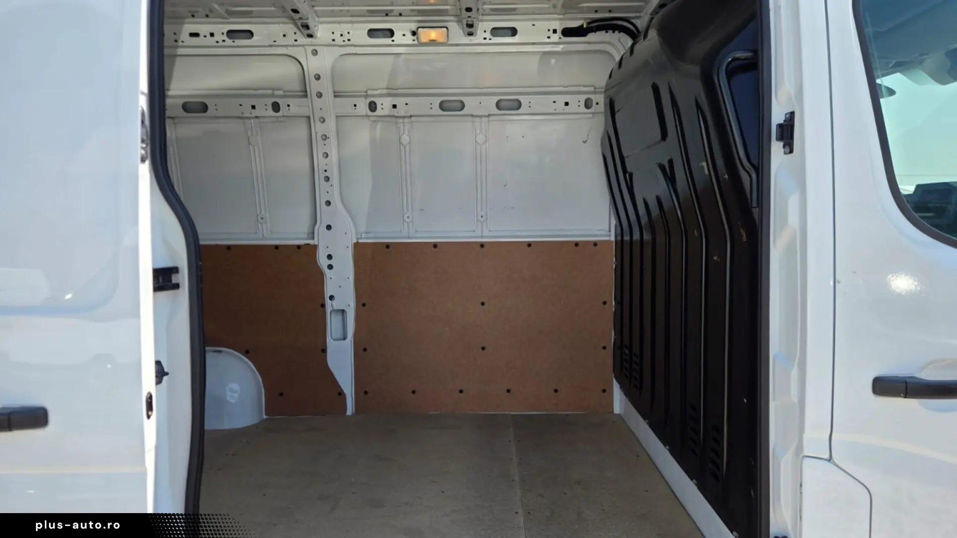 RENAULT NEW MASTER L2H2