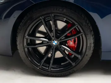 BMW M440I