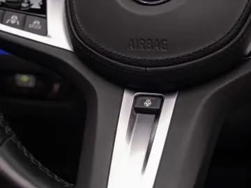 BMW M440I