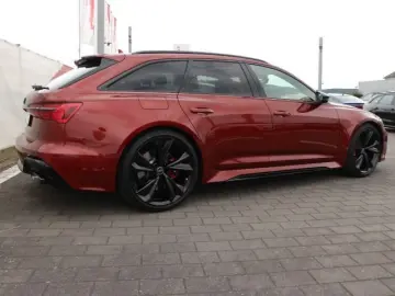 AUDI RS 6 Avant RS-SPORTAGA STANDHZG PANO 360  280KMH