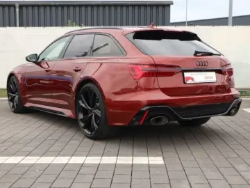 AUDI RS 6 Avant RS-SPORTAGA STANDHZG PANO 360  280KMH