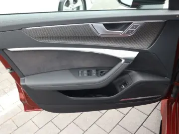 AUDI RS 6 Avant RS-SPORTAGA STANDHZG PANO 360  280KMH