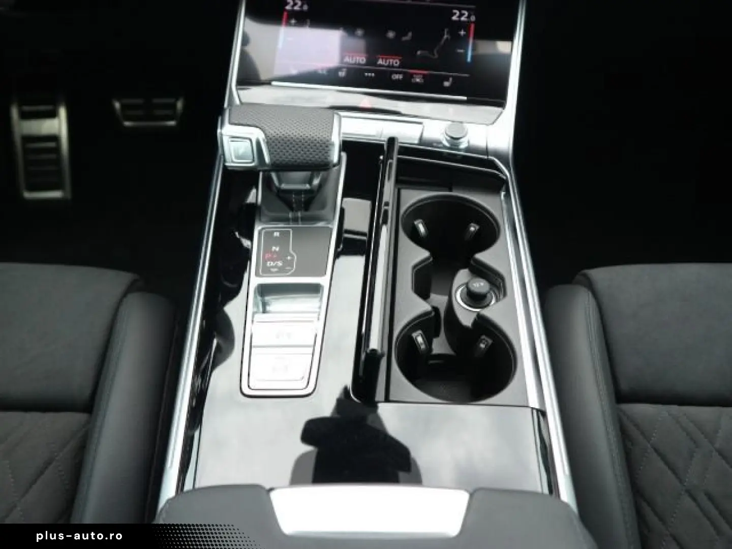 AUDI RS 6 Avant RS-SPORTAGA STANDHZG PANO 360  280KMH