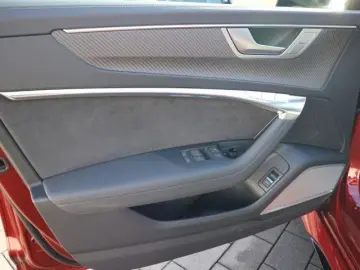 AUDI RS 6 Avant performance RS-SPORTAGA STHZ 360  ACC