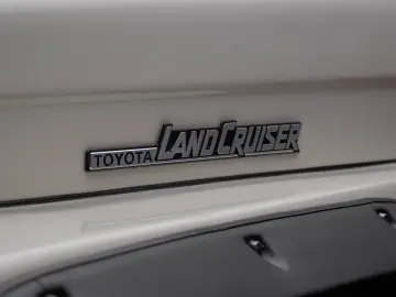 Toyota Land Cruiser J70