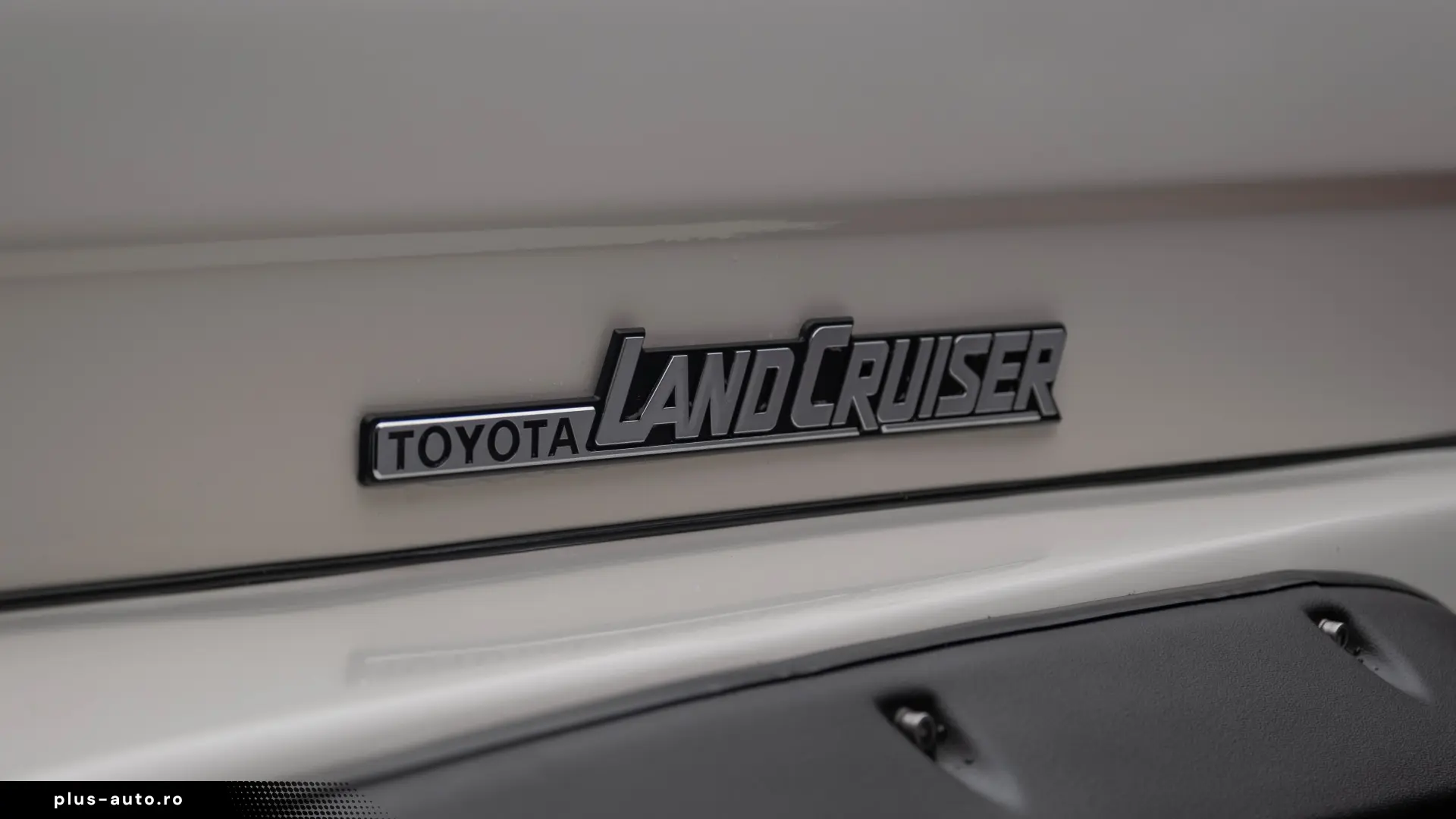 Toyota Land Cruiser J70