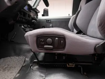 Toyota Land Cruiser J70