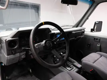 Toyota Land Cruiser J70
