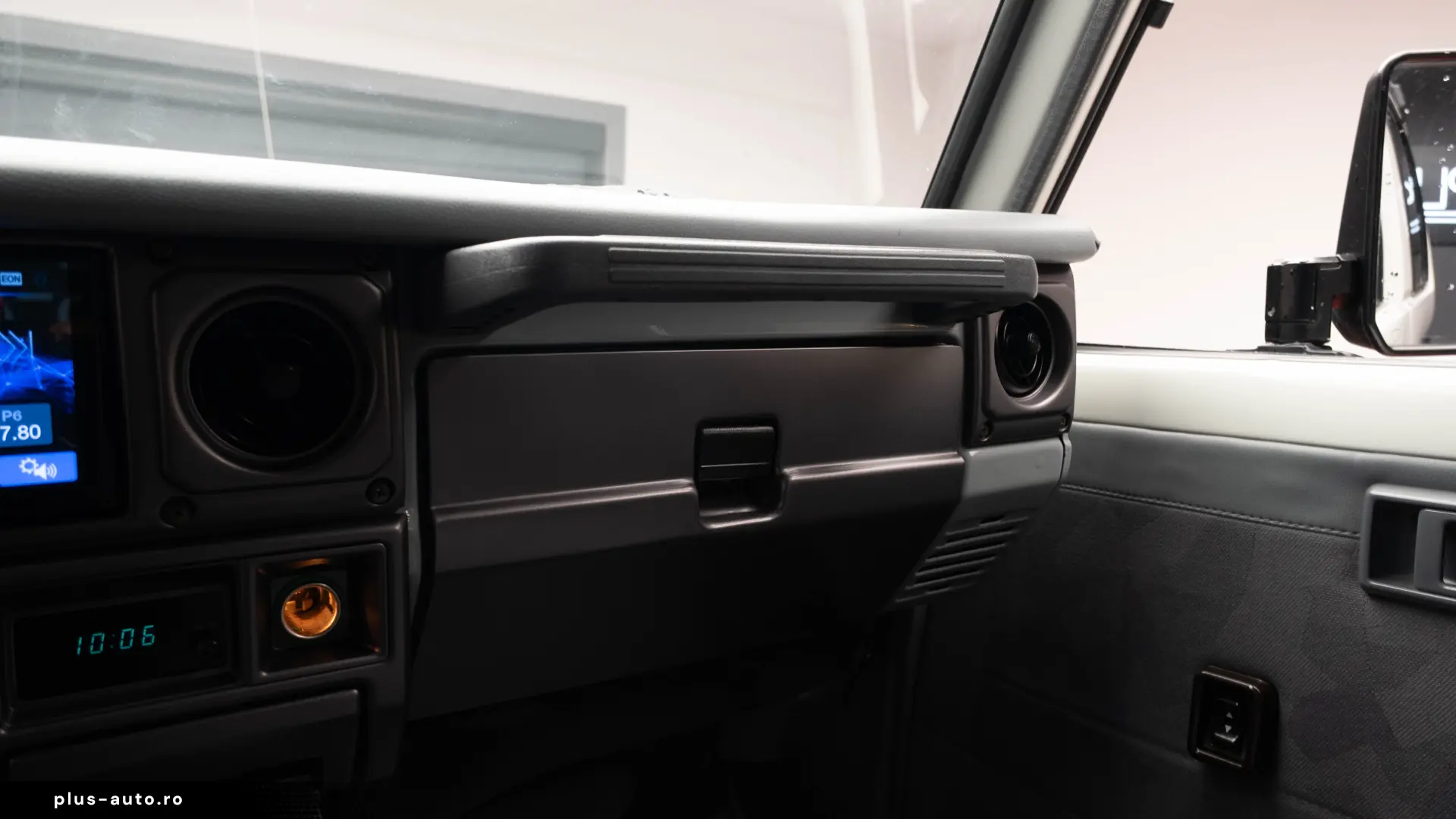 Toyota Land Cruiser J70