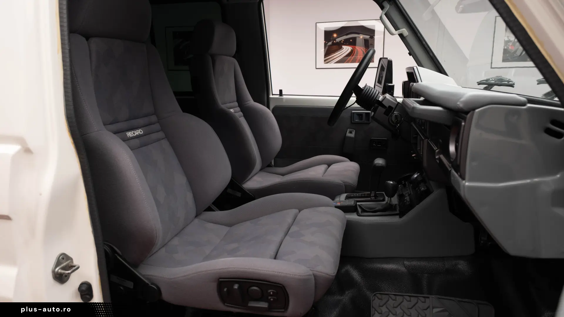 Toyota Land Cruiser J70