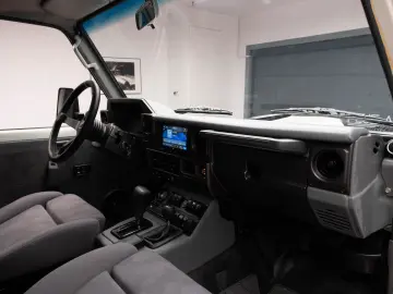 Toyota Land Cruiser J70