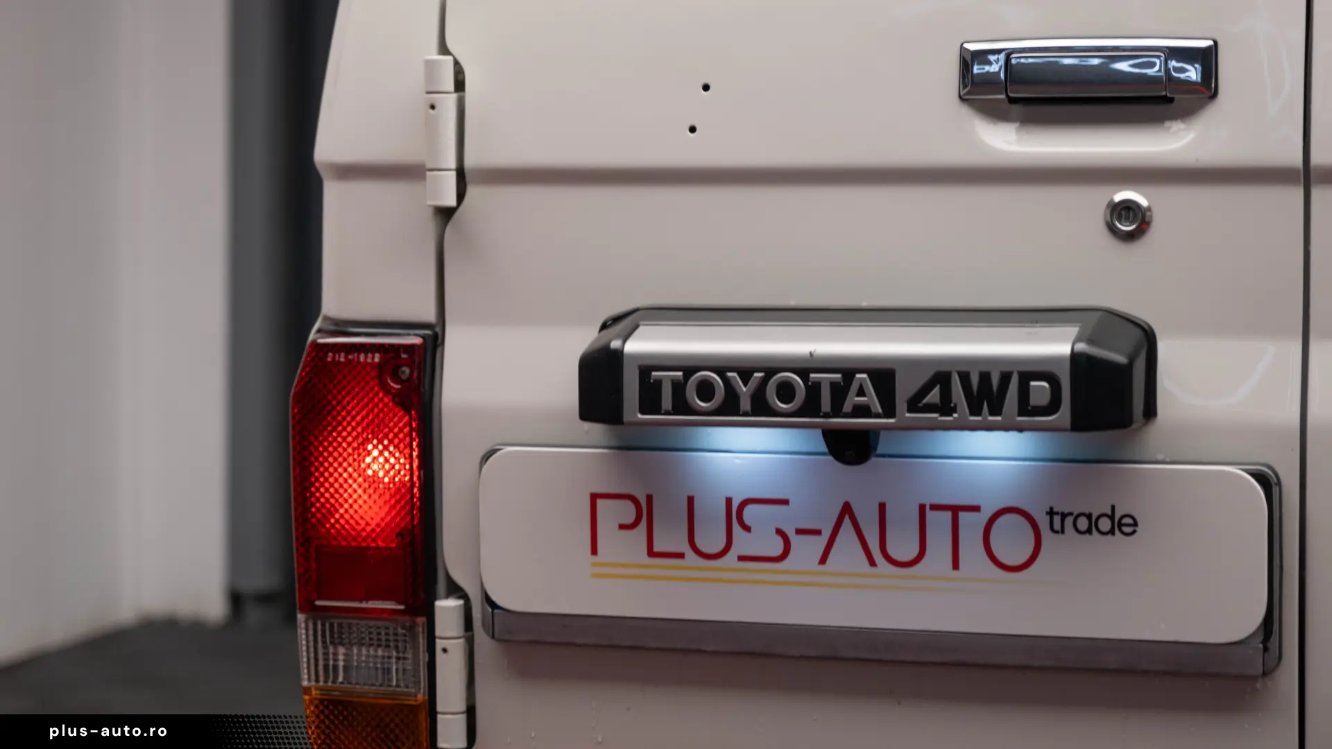 Toyota Land Cruiser J70