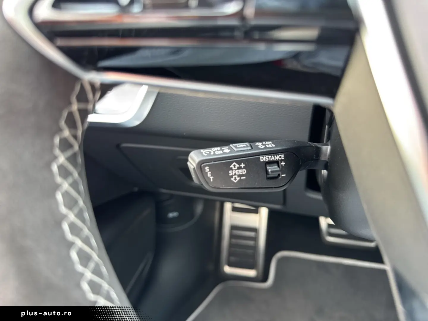 AUDI RS 6 Avant Exclusive Keramik Pano AHK StHz 305 H