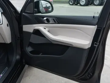 BMW x5 x-Drive