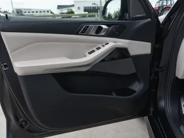 BMW x5 x-Drive