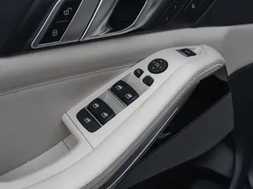 BMW x5 x-Drive