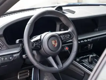 PORSCHE PORSCHE 911 Carrera
