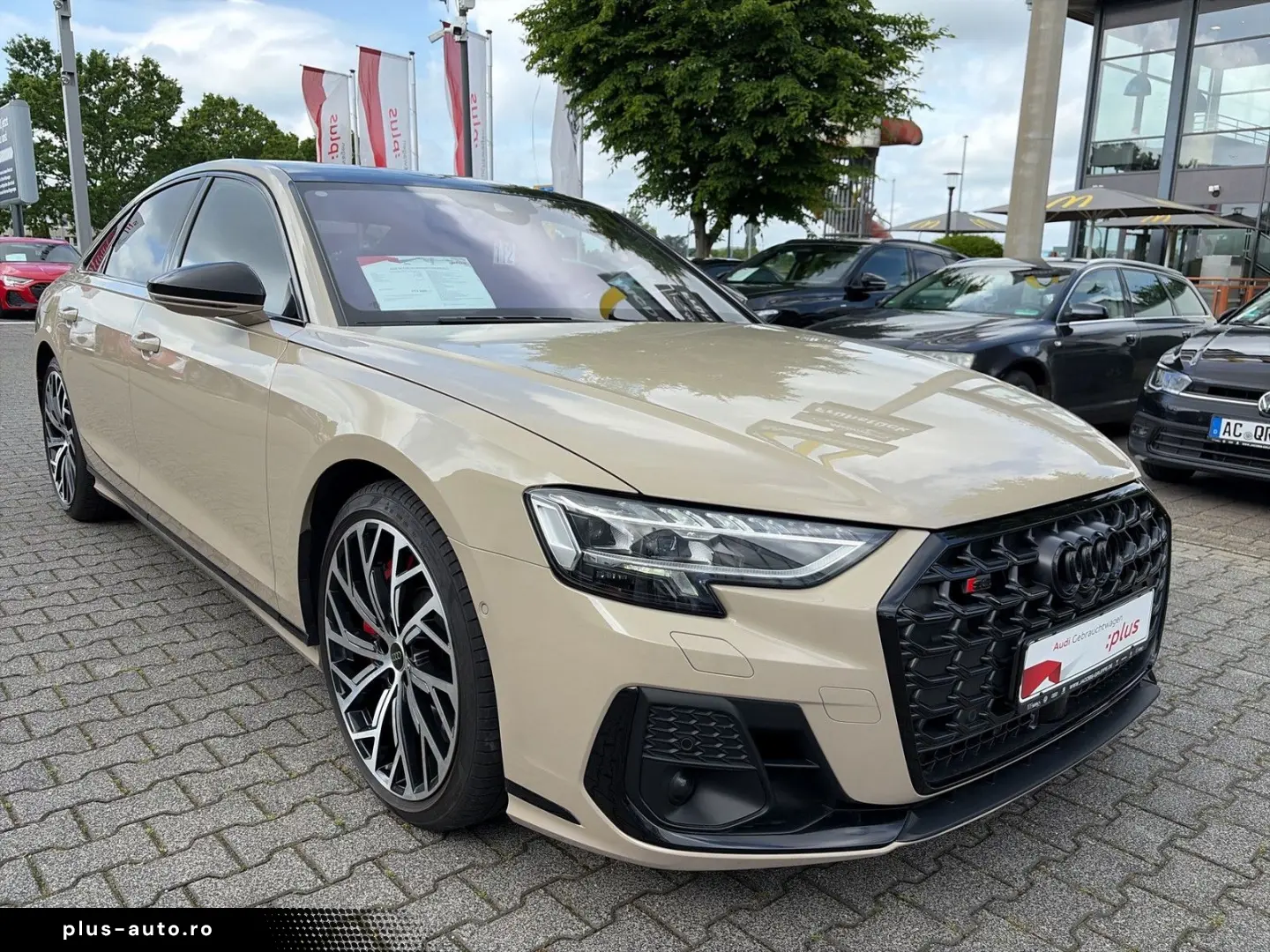 AUDI S8 Individual Black  189UPE Digi Matrix Volllede