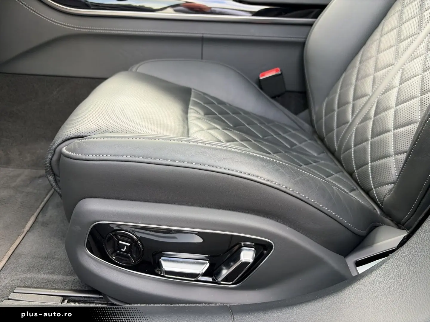 AUDI S8 Individual Black  189UPE Digi Matrix Volllede
