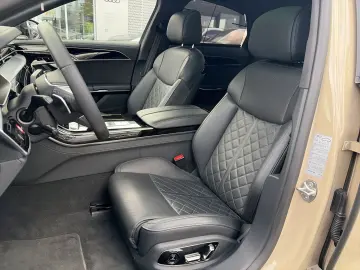 AUDI S8 Individual Black  189UPE Digi Matrix Volllede