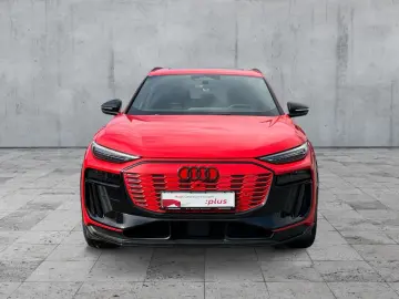 AUDI SQ6 e-tron QU MATRIX NAV HuD B&O ACC AIR PANO 21