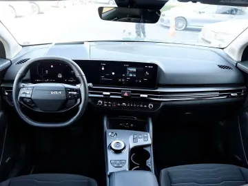 Kia Sportage   Spirit  Drive