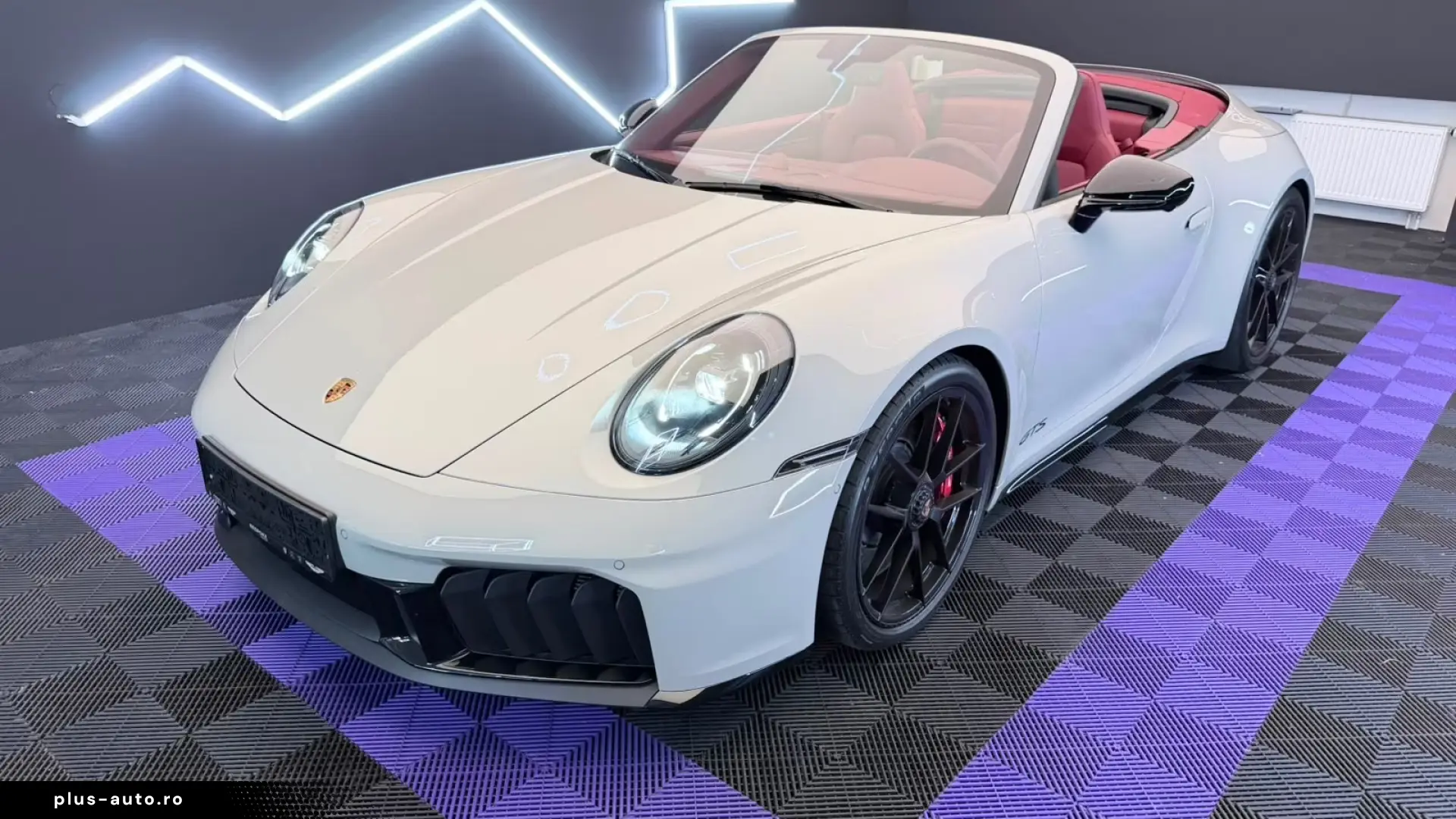 Porsche 992 Carrera 4 GTS Cabriolet- Lift- Burmester