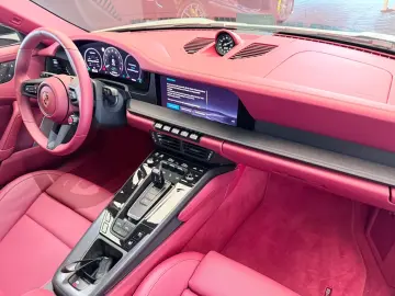 Porsche 992 Carrera 4 GTS Cabriolet- Lift- Burmester