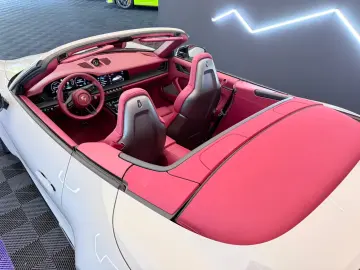 Porsche 992 Carrera 4 GTS Cabriolet- Lift- Burmester