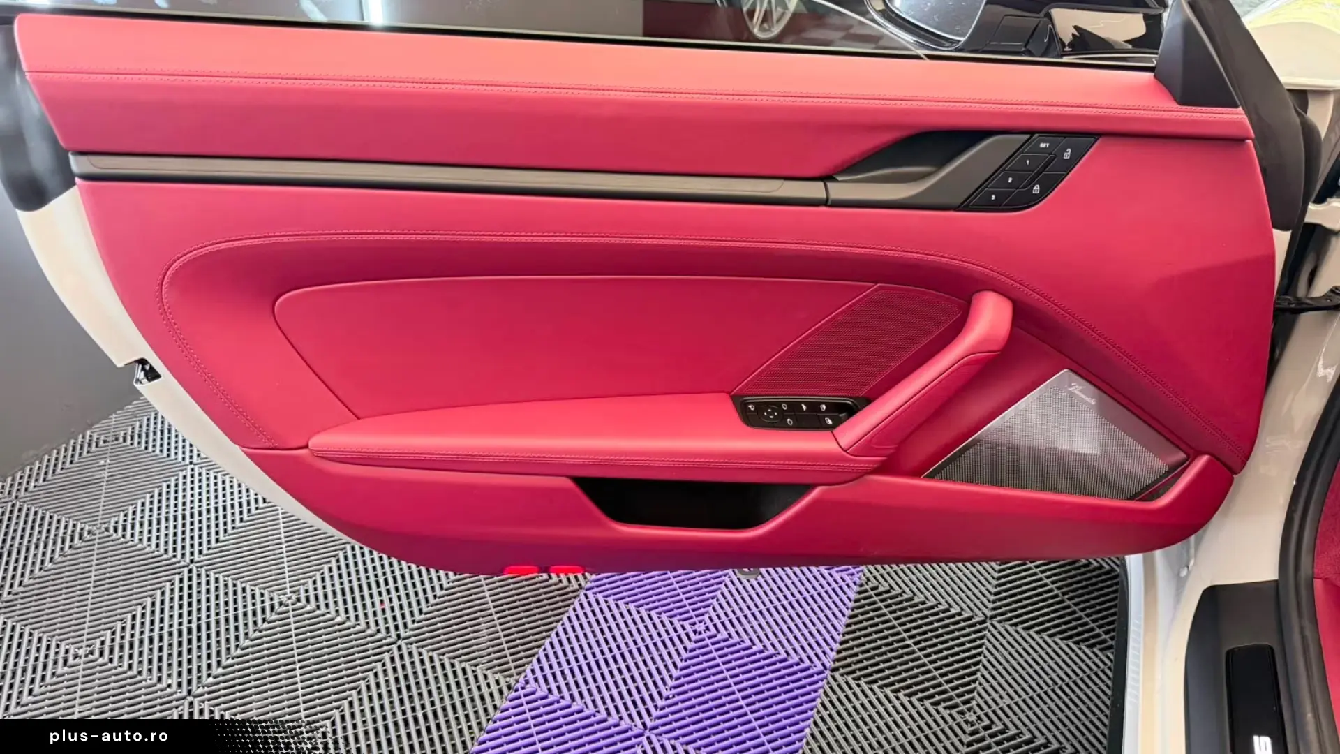 Porsche 992 Carrera 4 GTS Cabriolet- Lift- Burmester