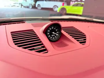 Porsche 992 Carrera 4 GTS Cabriolet- Lift- Burmester