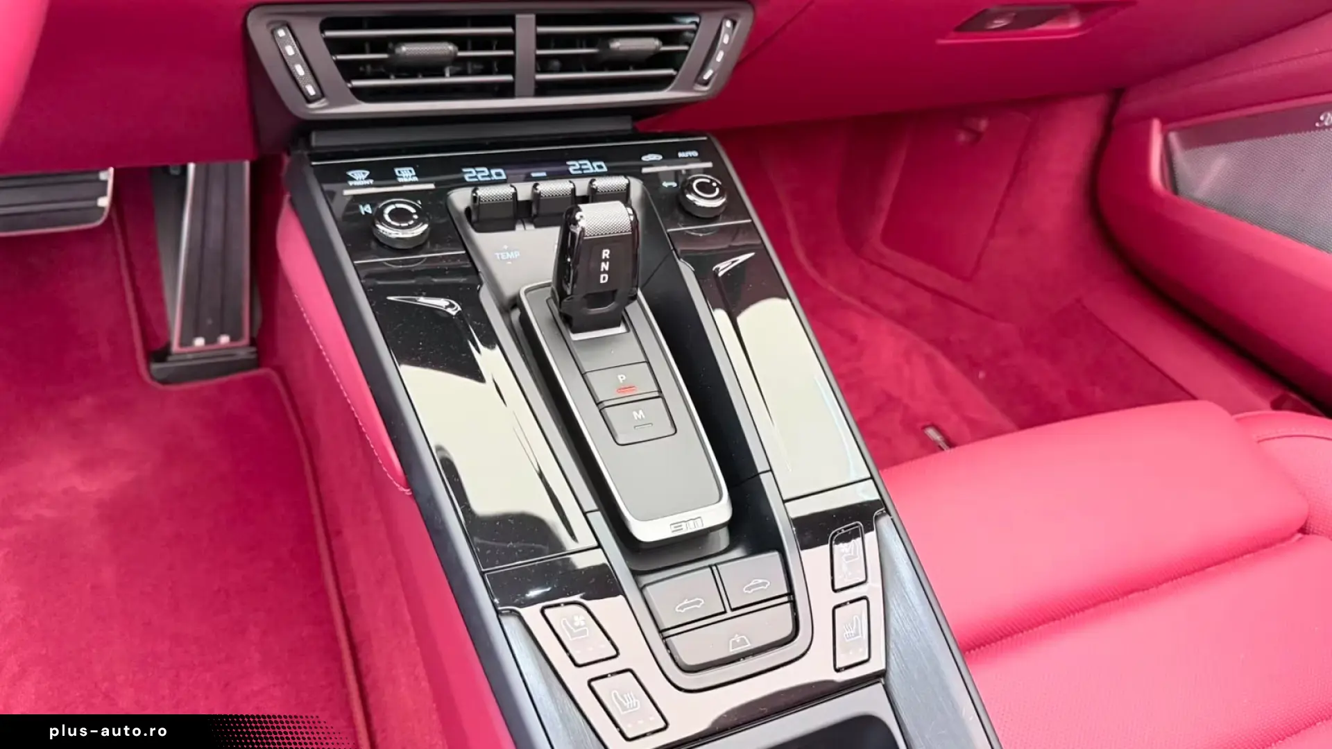 Porsche 992 Carrera 4 GTS Cabriolet- Lift- Burmester