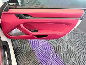 Porsche 992 Carrera 4 GTS Cabriolet- Lift- Burmester