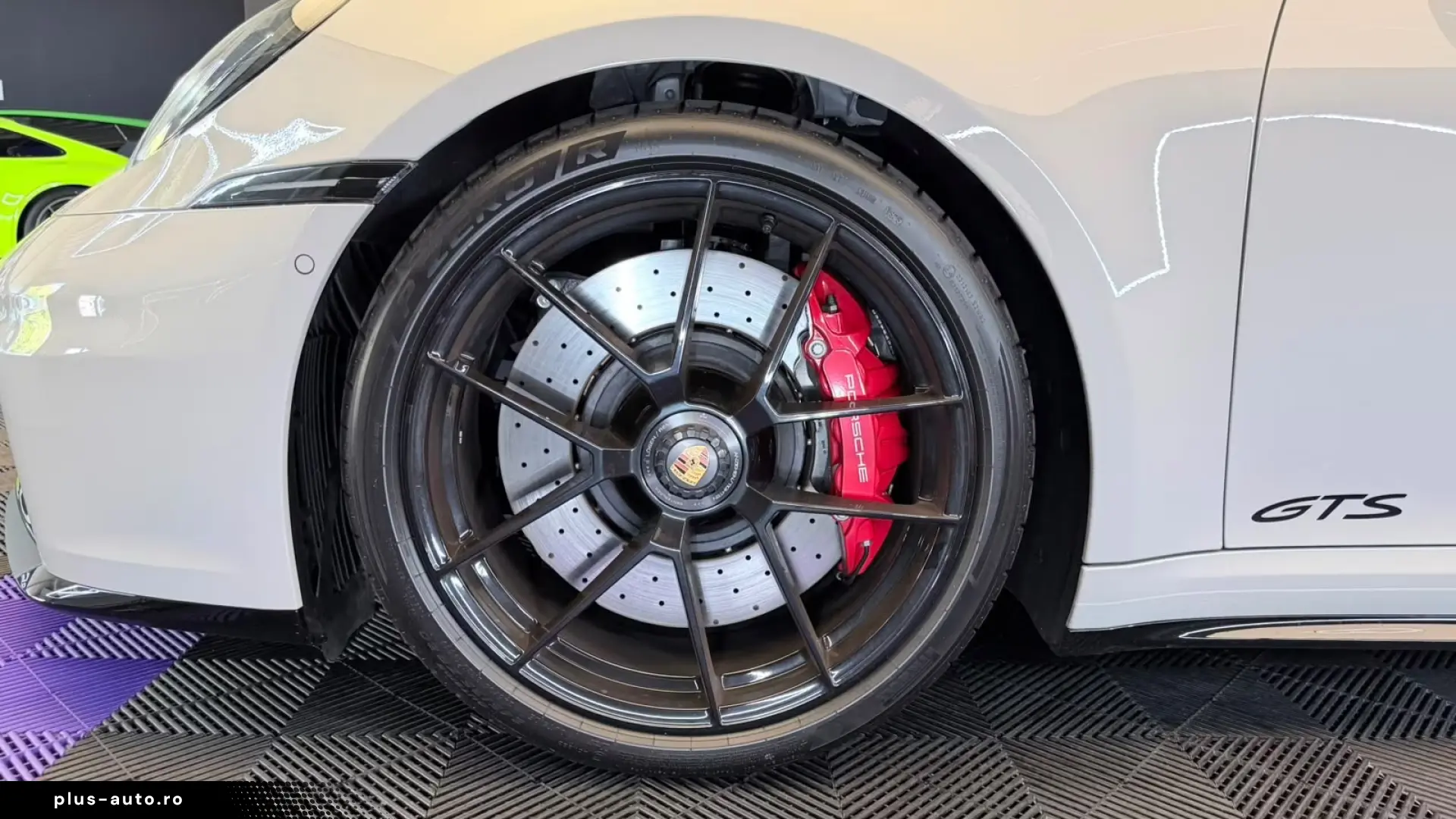 Porsche 992 Carrera 4 GTS Cabriolet- Lift- Burmester