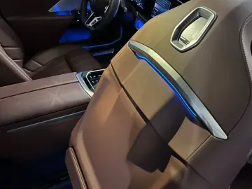 BMW 750e xDrive Pure Excellence
