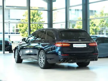 Mercedes-Benz E63S AMG  DRIVERS-PACK. PERF.EXHAUST BURM