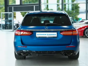 Mercedes-Benz E 63s AMG 4M PERF-EXSHAUST BURM