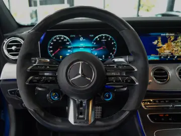 Mercedes-Benz E 63s AMG 4M PERF-EXSHAUST BURM