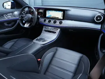 Mercedes-Benz E 63 S AMG 4M  GRAIL PANO 360  HUD ACC