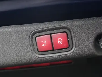Mercedes-Benz E 63 S AMG 4M  GRAIL PANO 360  HUD ACC