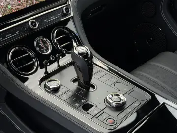 BENTLEY Continental GT Speed Akrapovic CC-Brakes PPF NAI