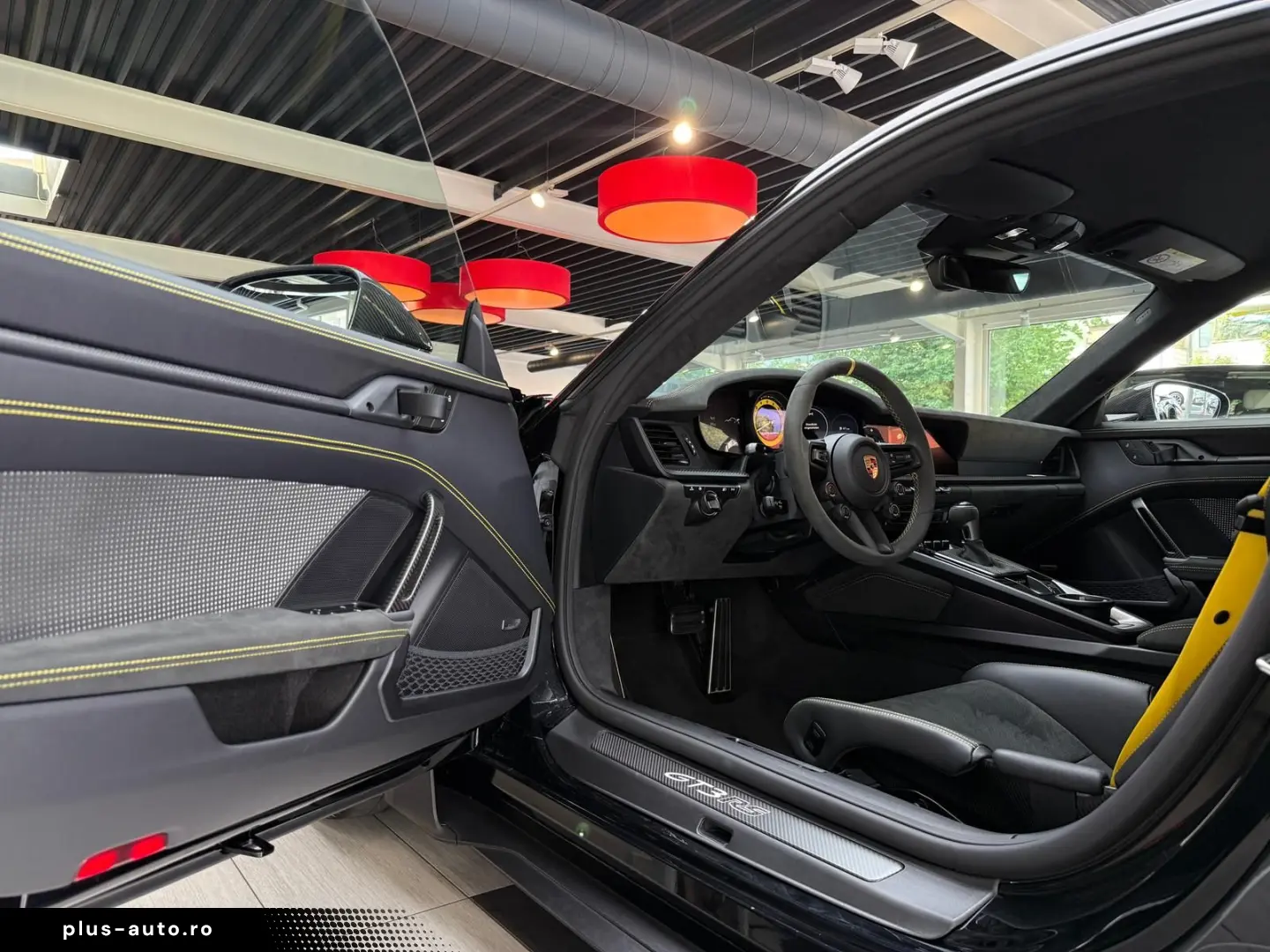 PORSCHE 992 GT3 RS  Weissach Clubsport Carbon Lift PPF