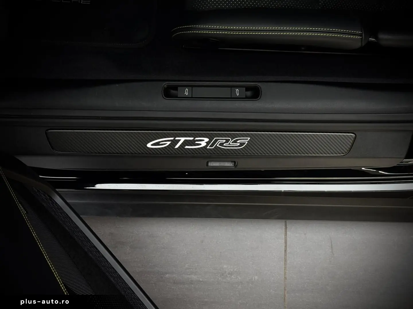 PORSCHE 992 GT3 RS  Weissach Clubsport Carbon Lift PPF