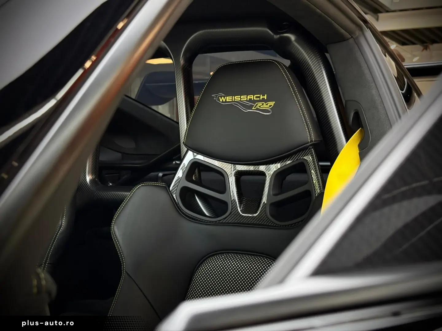 PORSCHE 992 GT3 RS  Weissach Clubsport Carbon Lift PPF