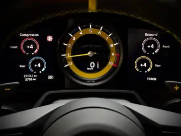 PORSCHE 992 GT3 RS  Weissach Clubsport Carbon Lift PPF